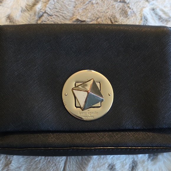 kate spade Newbury Lane Black Crossbody Wallet with Gold Accent Hardware - Picture 7 of 7